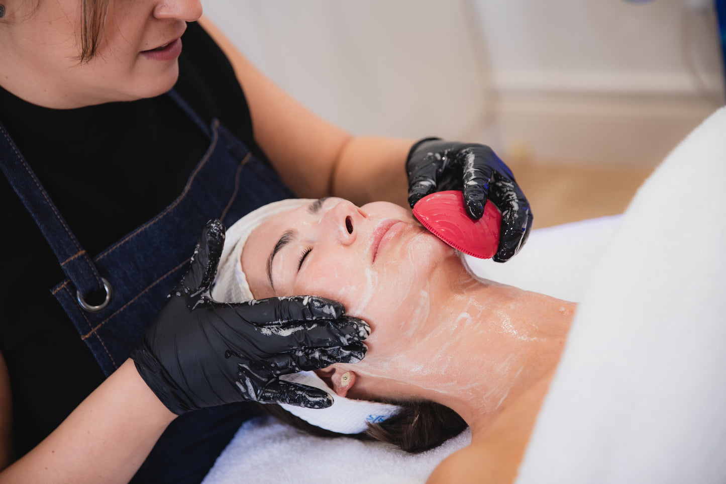 BESPOKE FACIALS